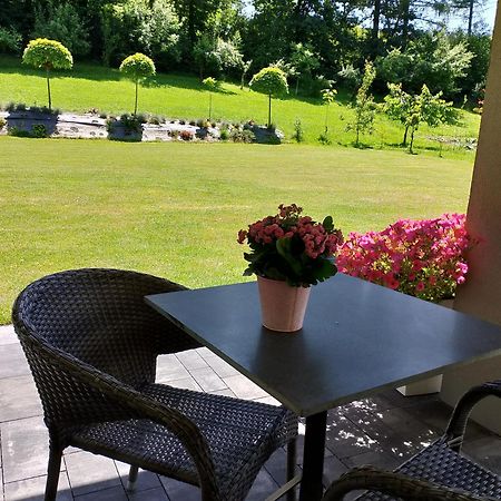 Apartament Z Ogrodem I Przemyśl Exterior foto
